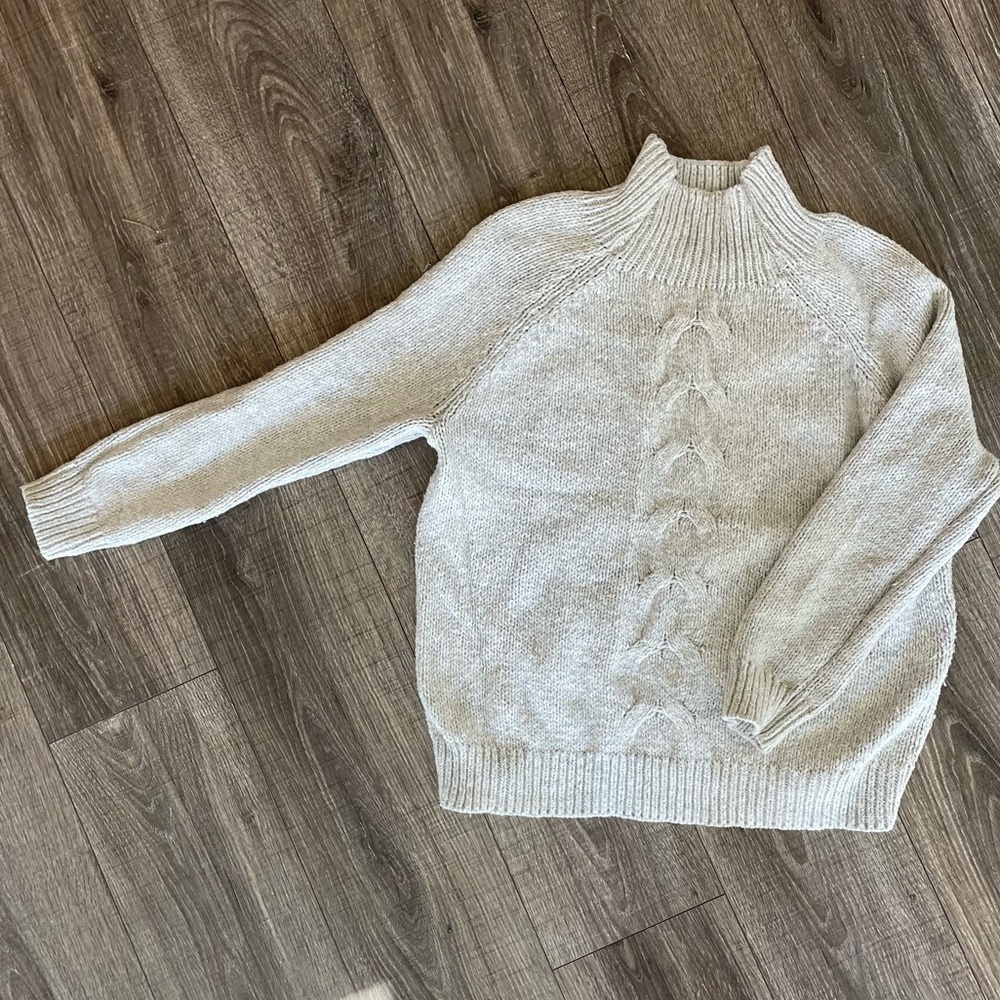 SWEATER